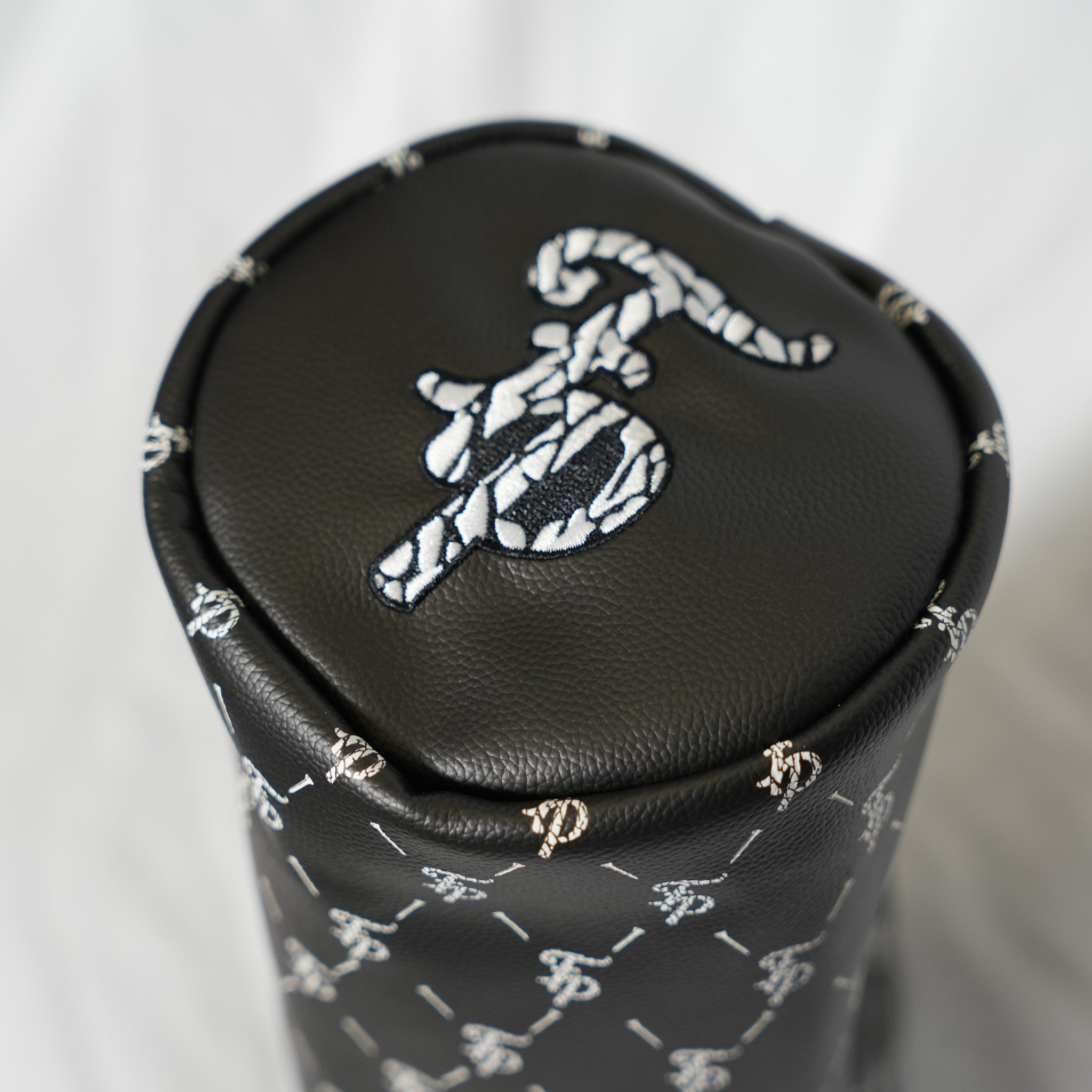 Barrel Headcover – Five Pointz Golf